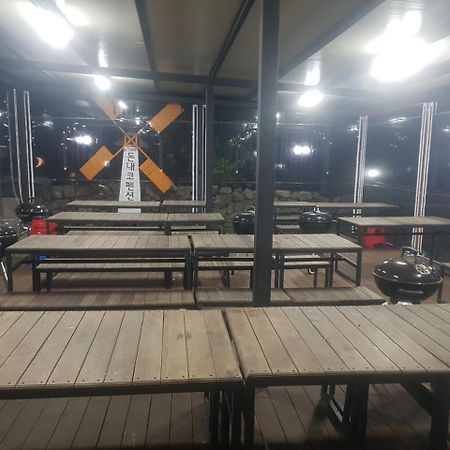 Donnaeko Pension Seogwipo Dış mekan fotoğraf