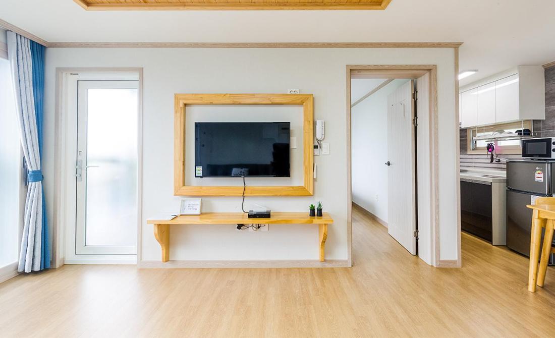 Donnaeko Pension Seogwipo Dış mekan fotoğraf