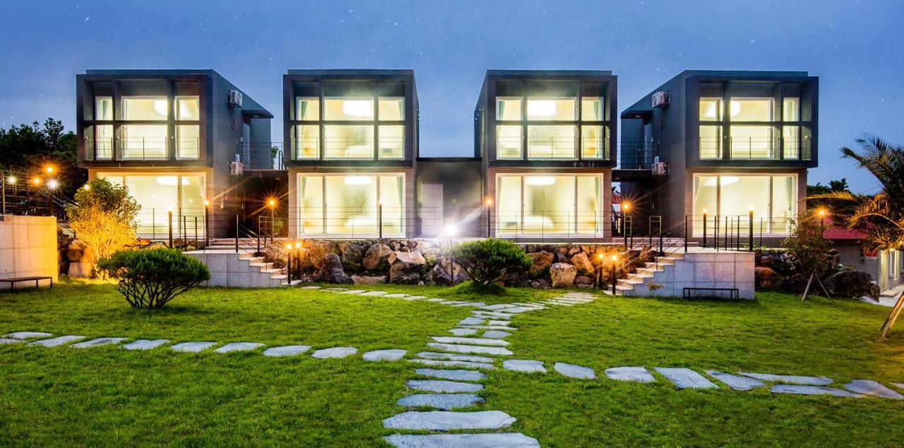 Donnaeko Pension Seogwipo Dış mekan fotoğraf