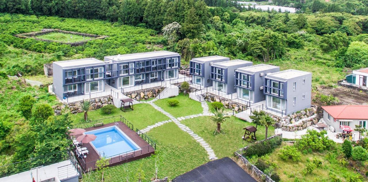 Donnaeko Pension Seogwipo Dış mekan fotoğraf